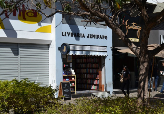Foto da Livraria Jenipapo, em Belo Horizonte
